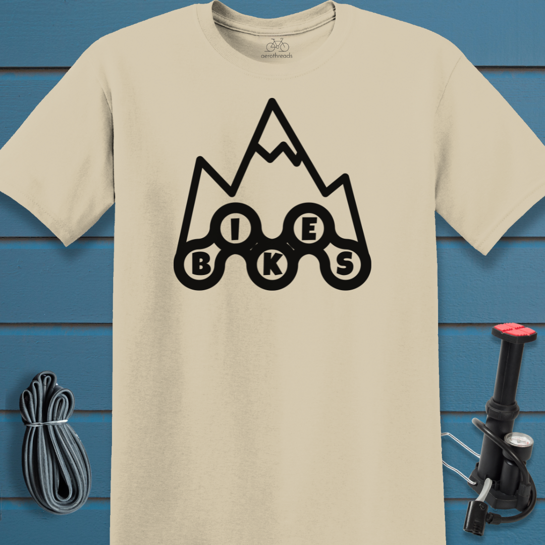 Bikes in chain thick outline t-shirt