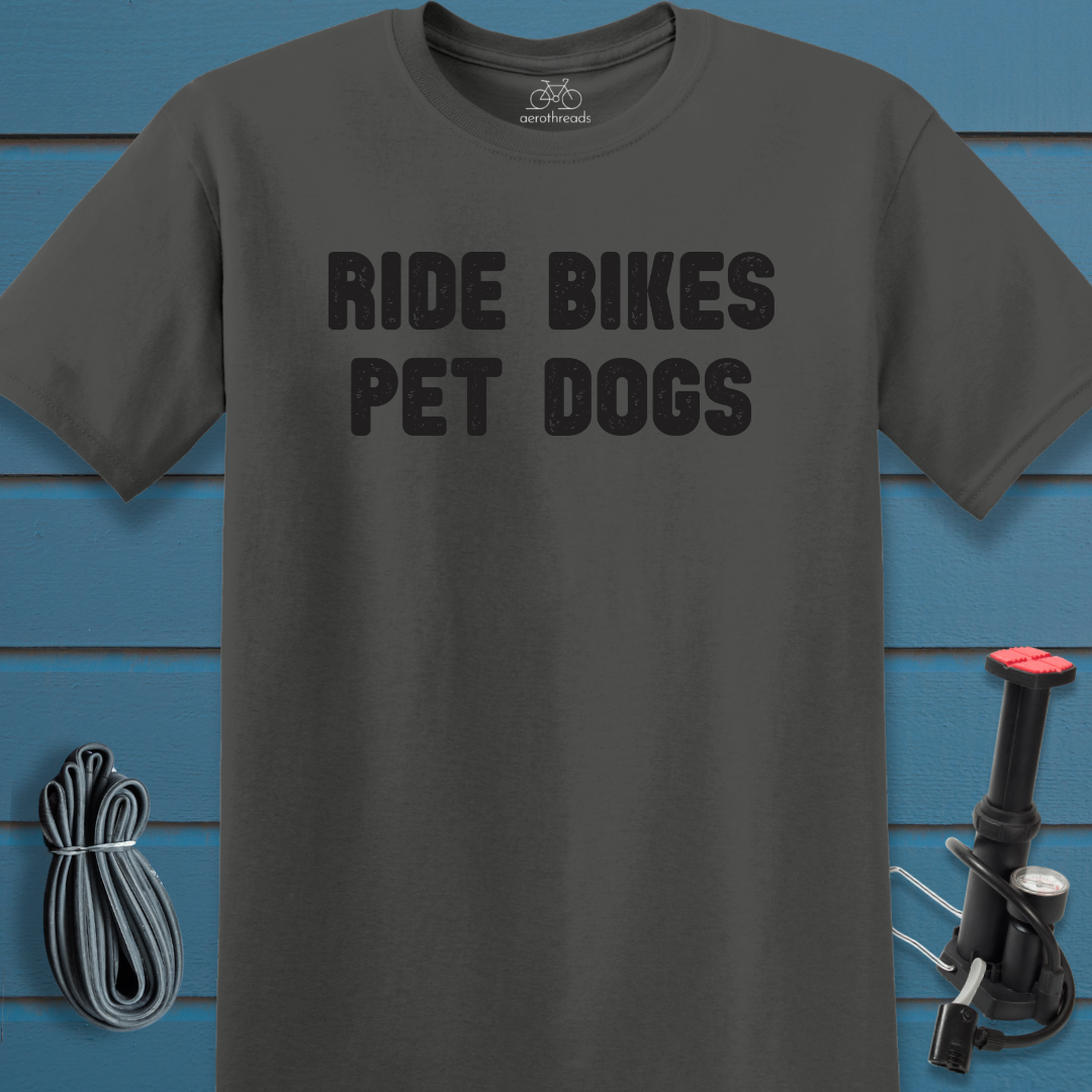 Pet dogs t-shirt
