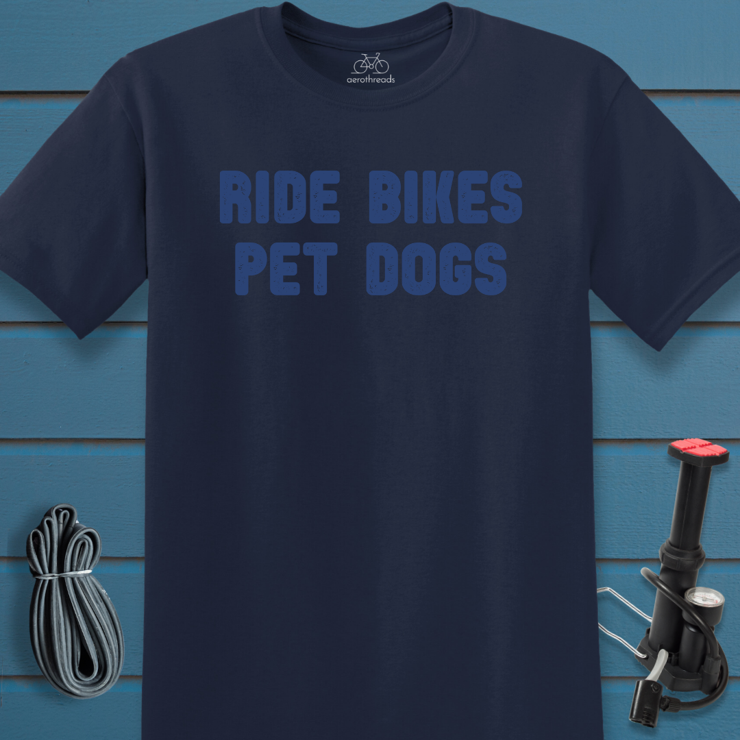 Pet dogs t-shirt